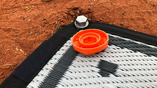 Ground-Puppy-screw-in-pegs-help